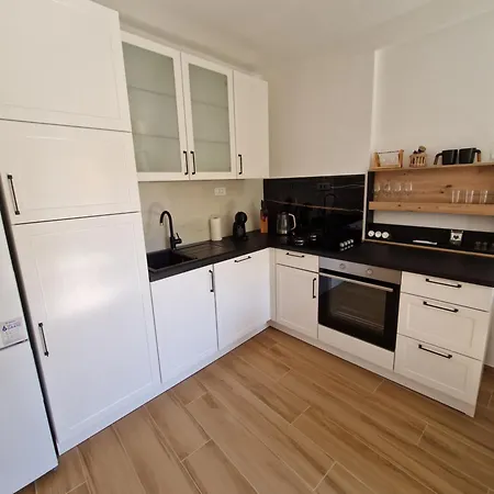Apartment Jakne *
