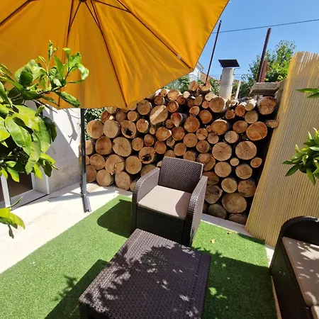 Jakne Apartment *